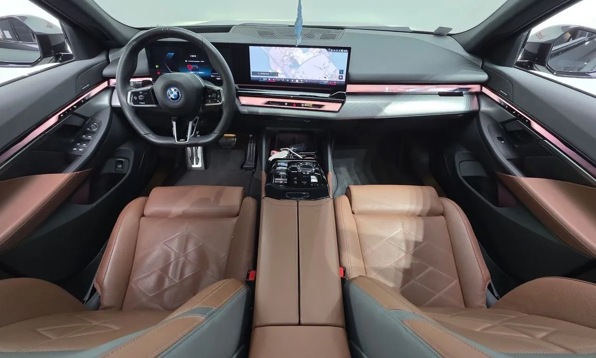 BMW i5 — фото 10
