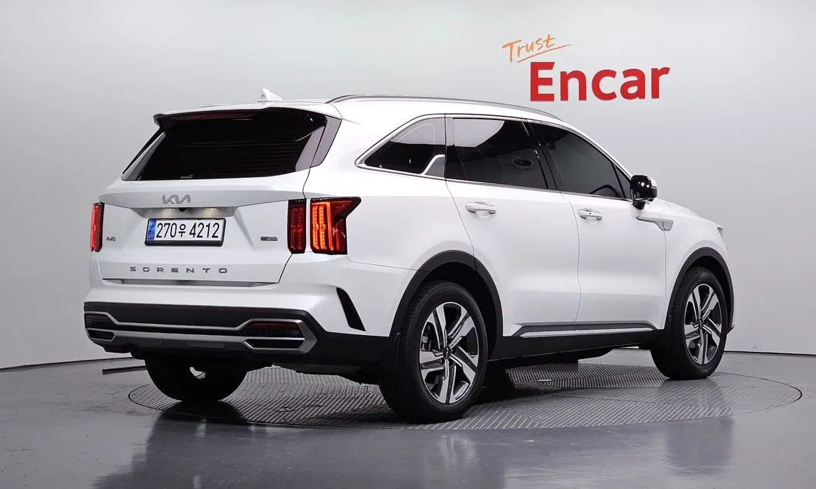 Kia Sorento — фото 5