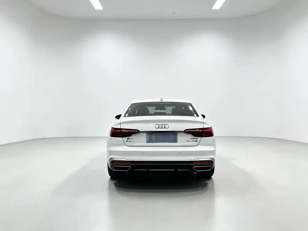 Audi A4L — фото 8