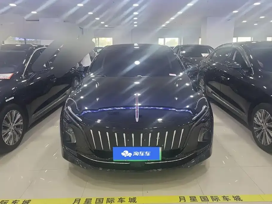 Hongqi E-QM5 — фото 9