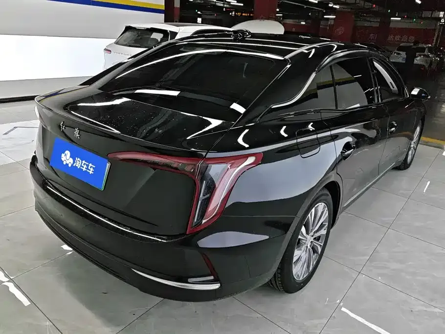 Hongqi E-QM5 — фото 7