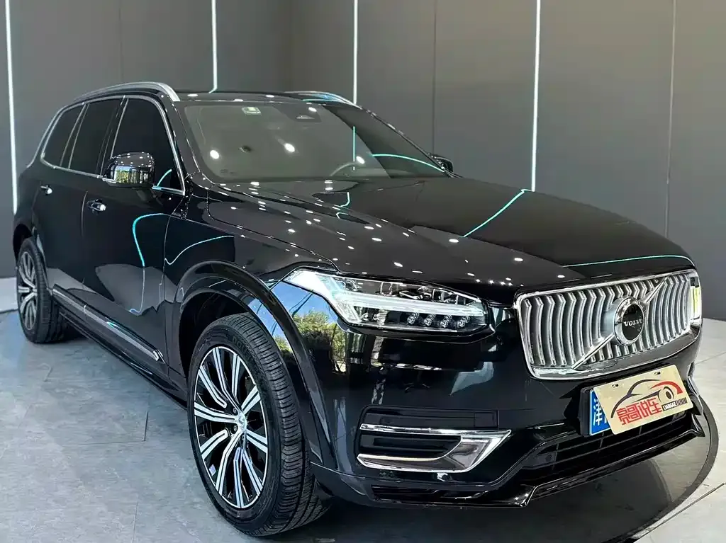 Volvo XC90 — фото 4