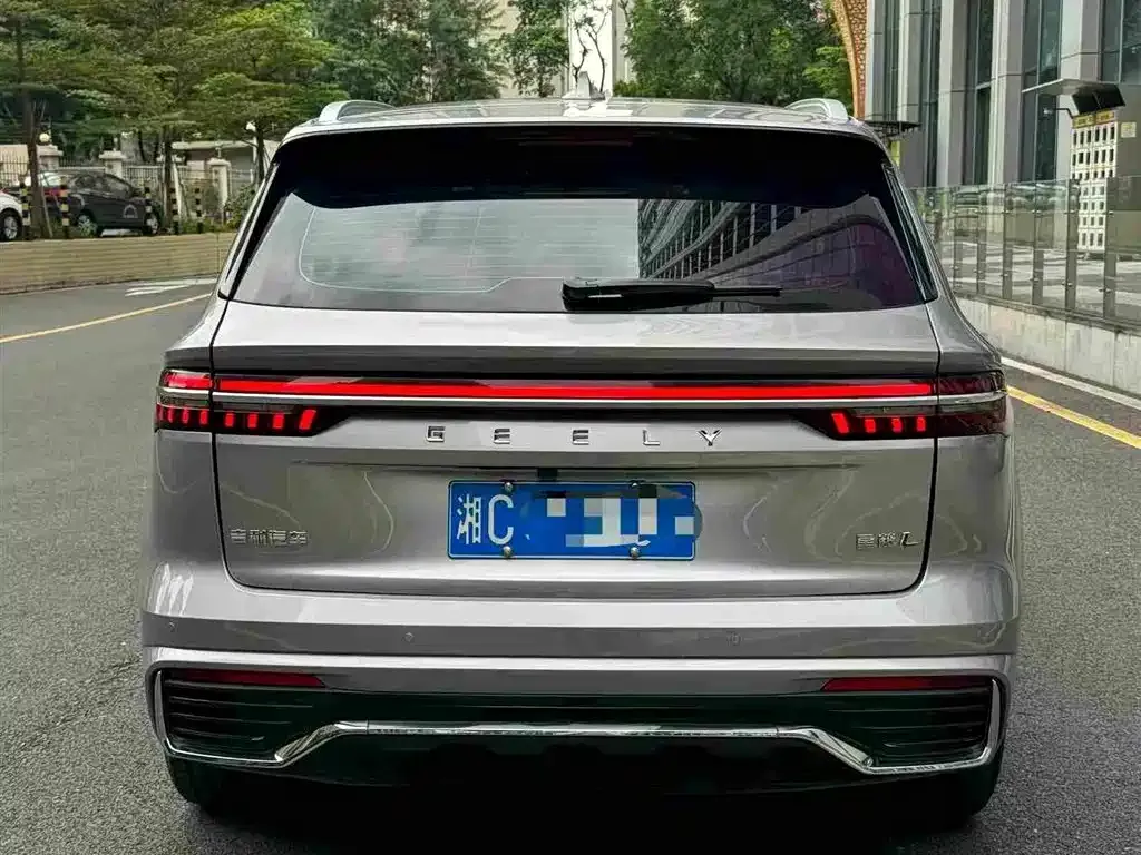 Geely Xingyue L — фото 4