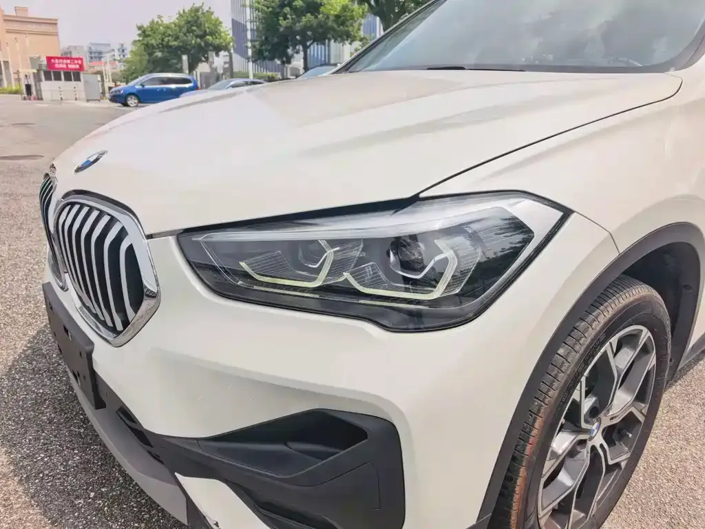 BMW X1 — фото 9