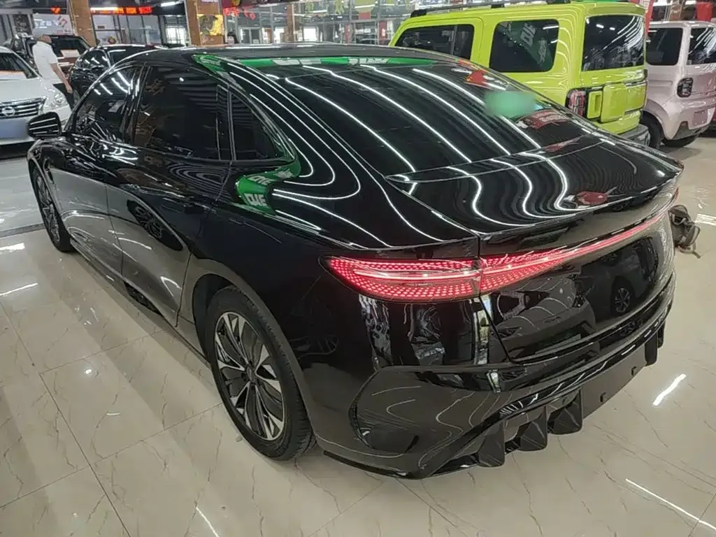 BYD Seal — фото 6
