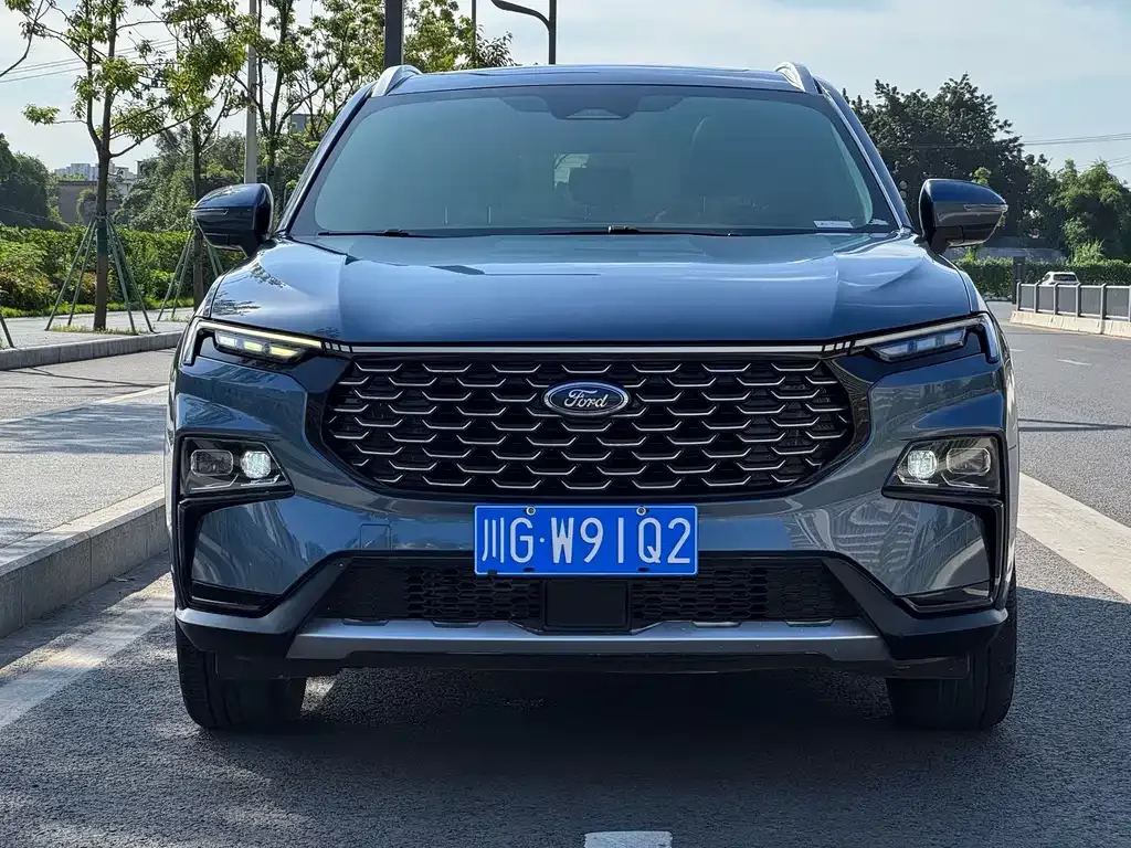 Ford Equator Sport — фото 10