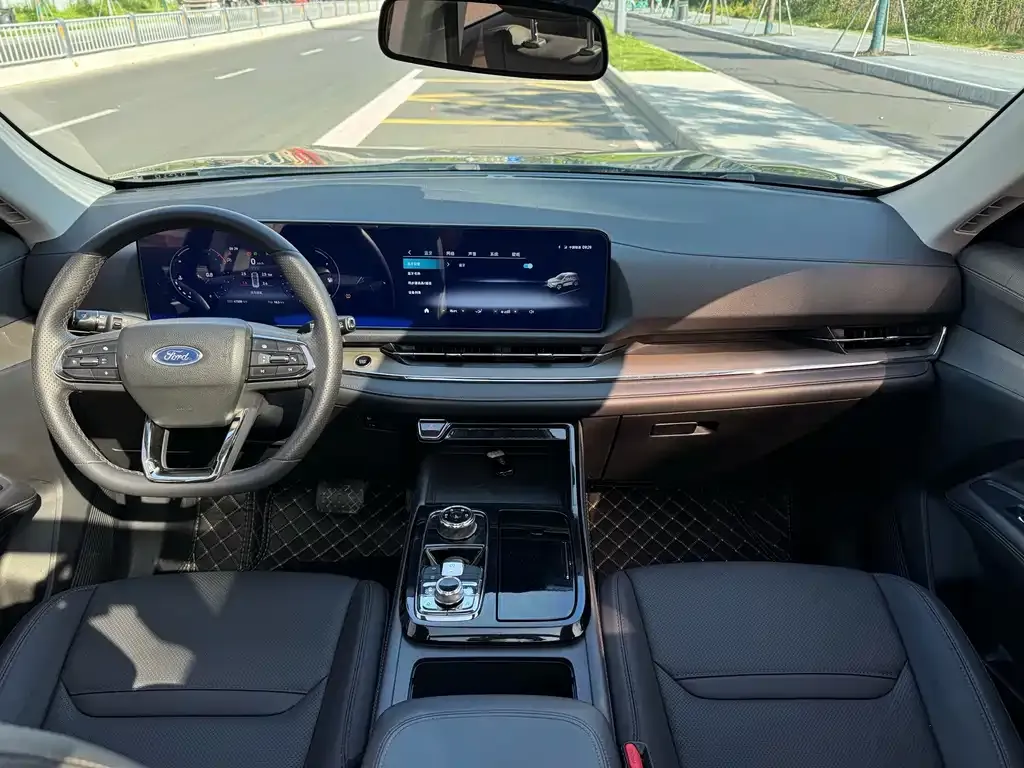 Ford Equator Sport — фото 2