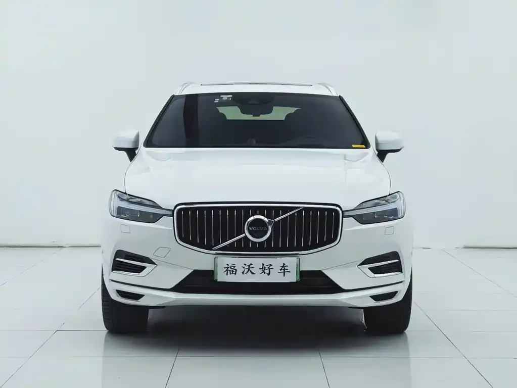 Volvo XC60 PHEV — фото 5