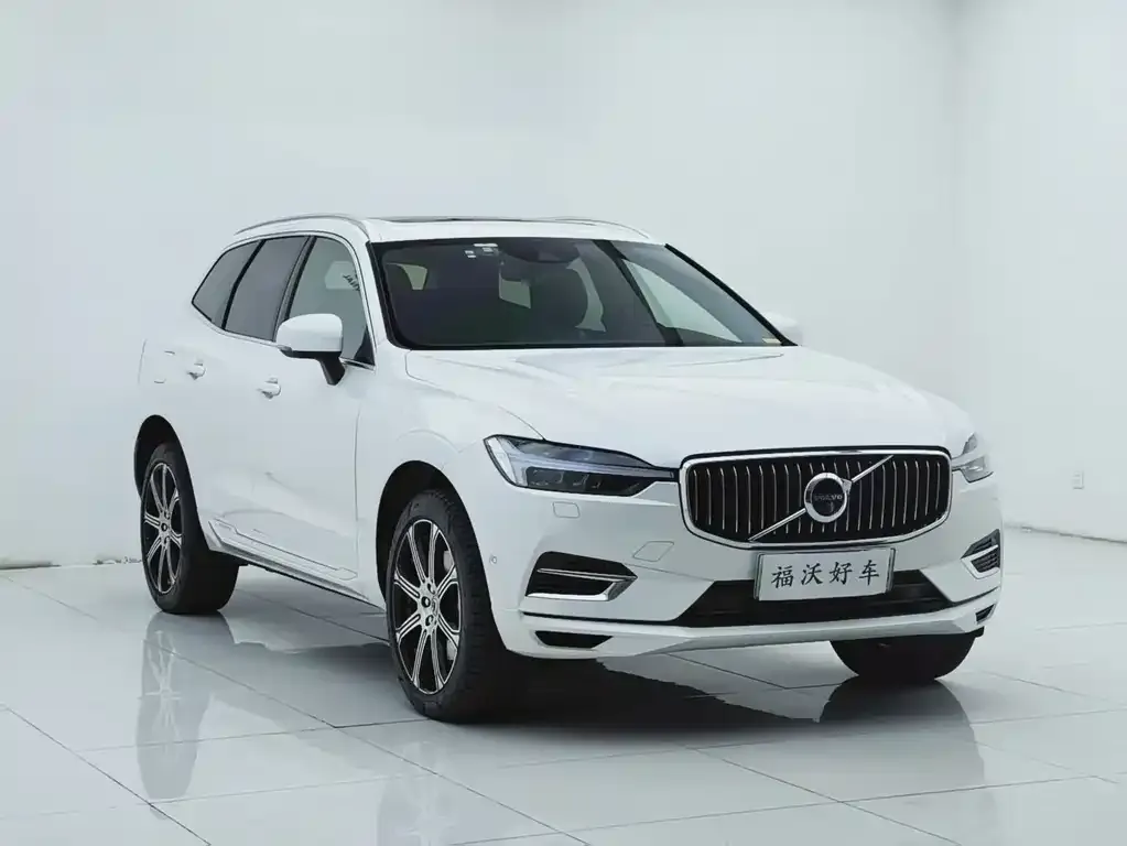 Volvo XC60 PHEV — фото 2