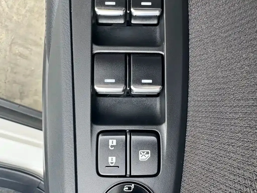 Mazda CX-4 — фото 10