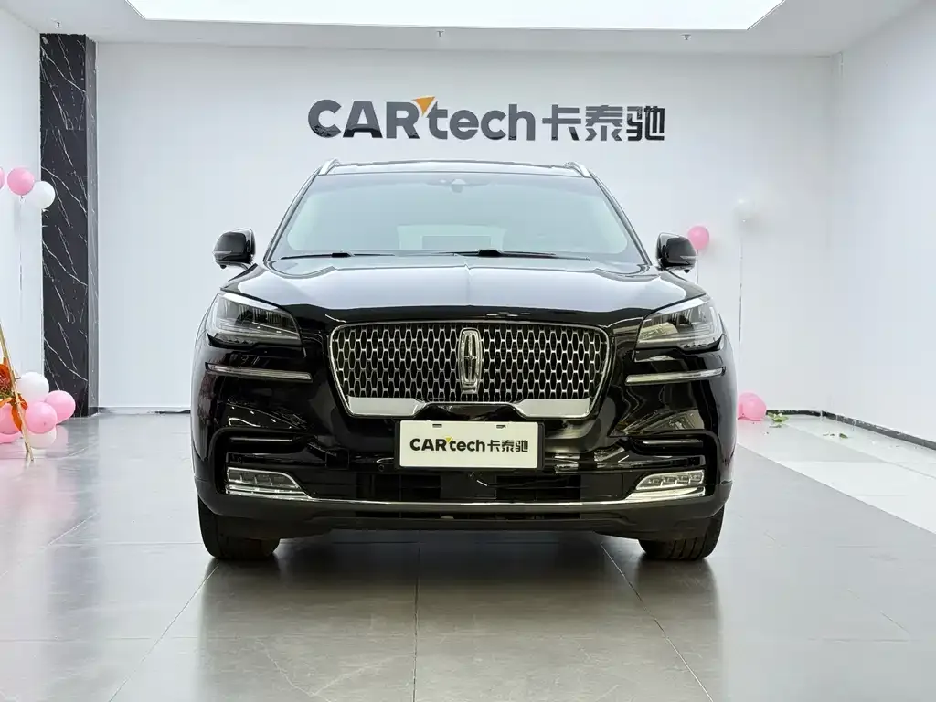 Lincoln Aviator — фото 10