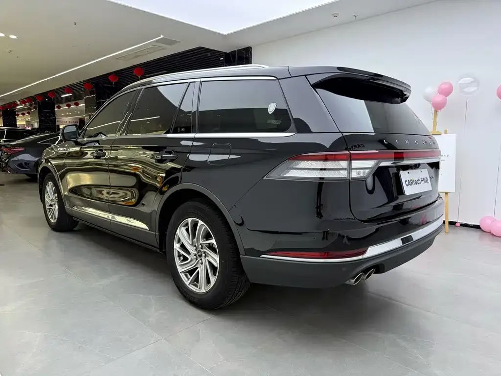 Lincoln Aviator — фото 8