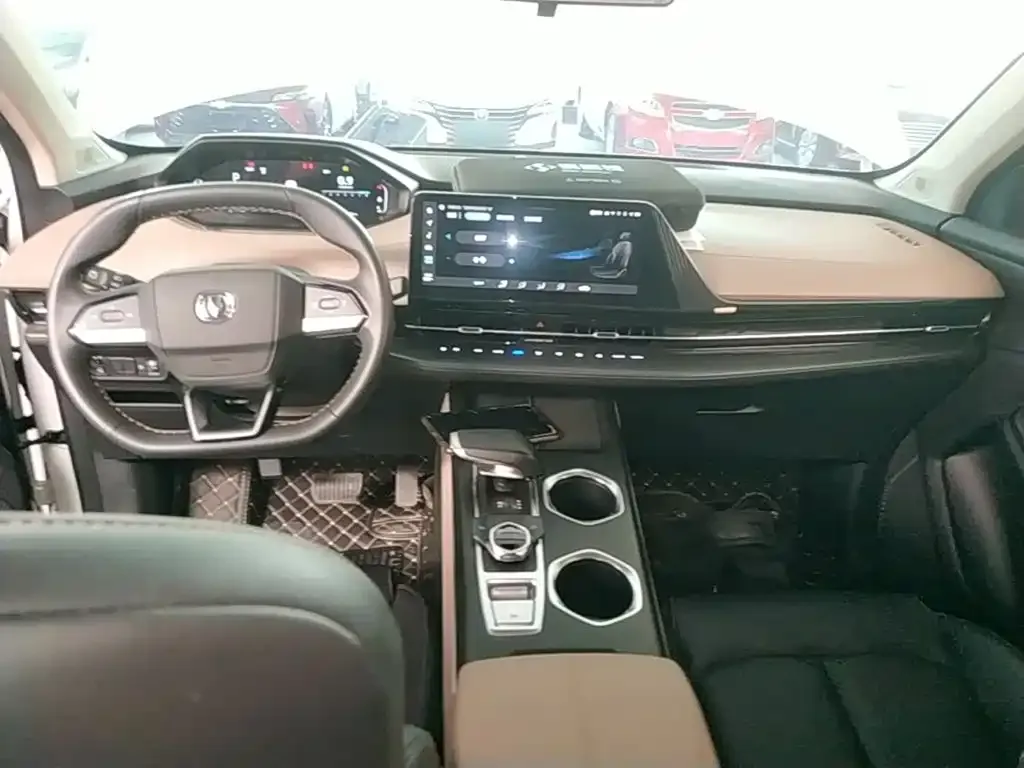 Changan CS55PLUS — фото 10