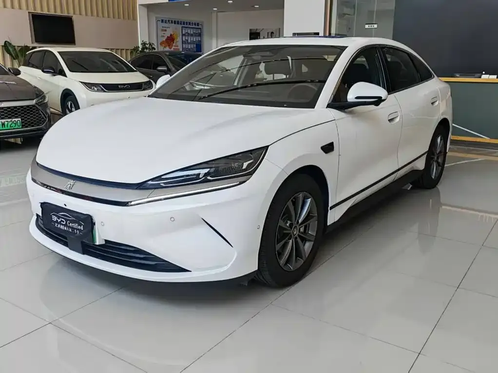 BYD Qin L — фото 1