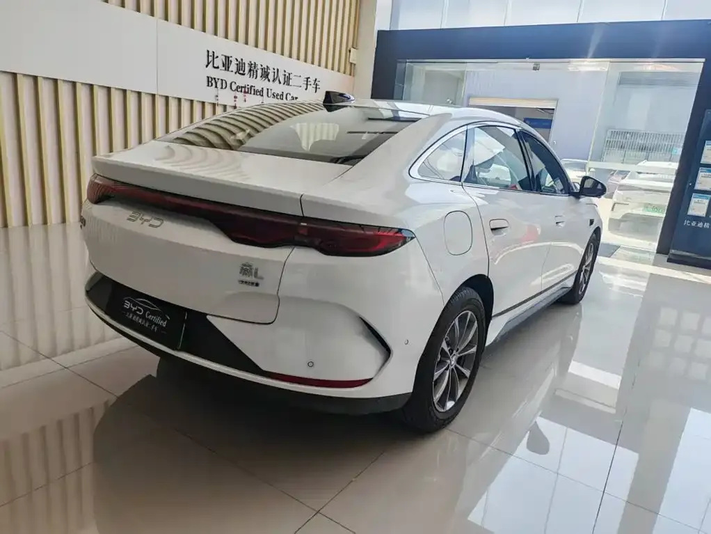 BYD Qin L — фото 8