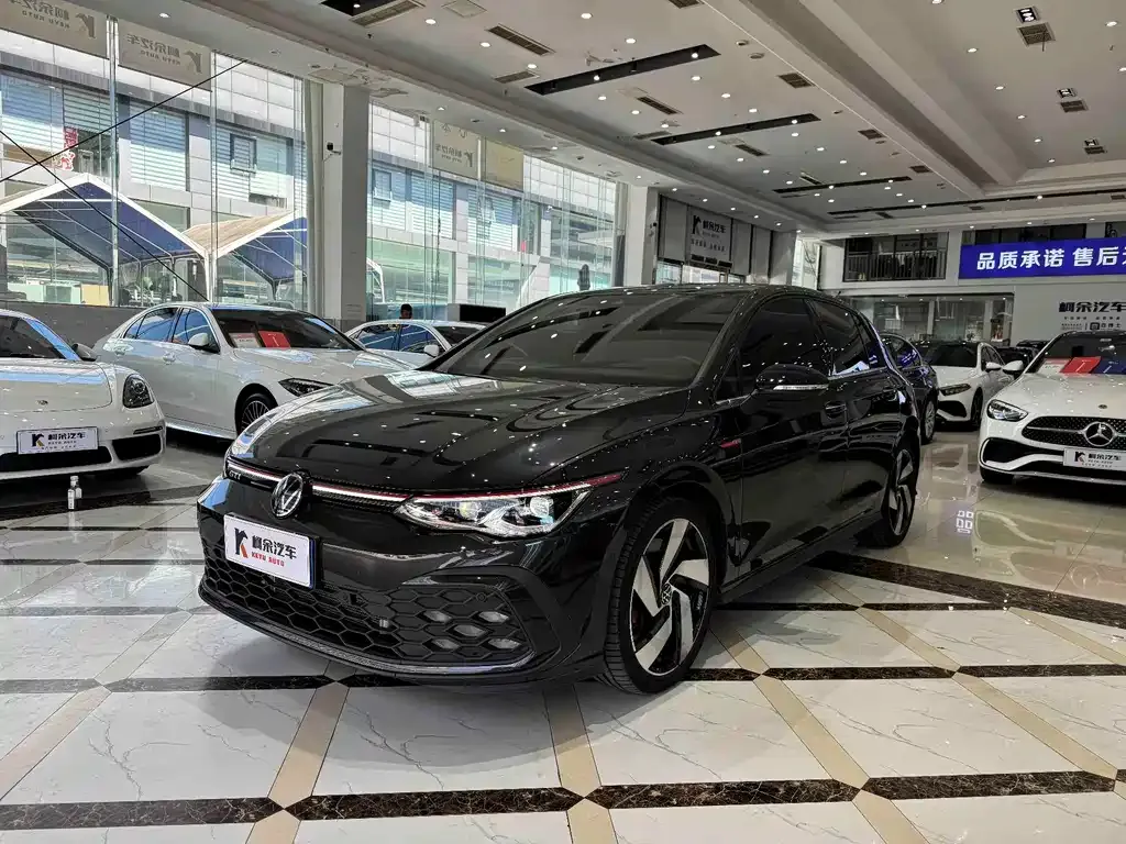 Volkswagen Golf GTI — фото 7
