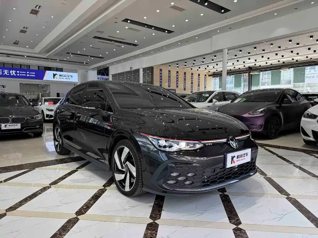 Volkswagen Golf GTI — фото 9