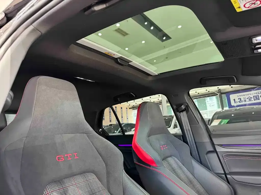 Volkswagen Golf GTI — фото 3