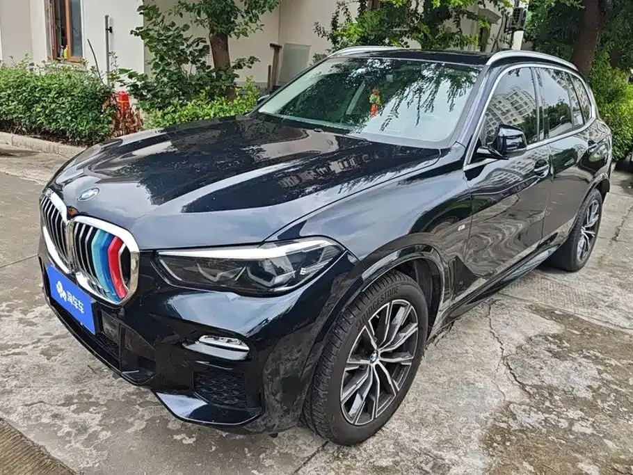 BMW X5 (Import) — фото 1