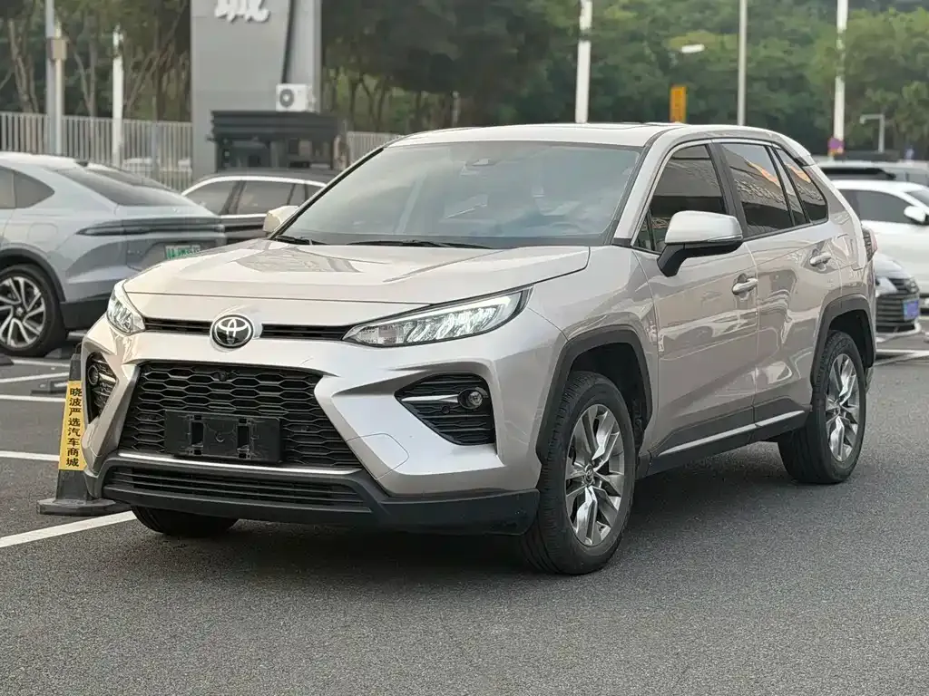 Toyota Wildlander — фото 1