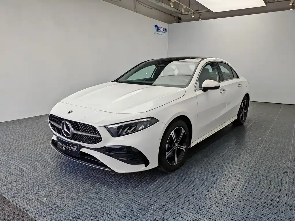 Mercedes-Benz A-Class — фото 1
