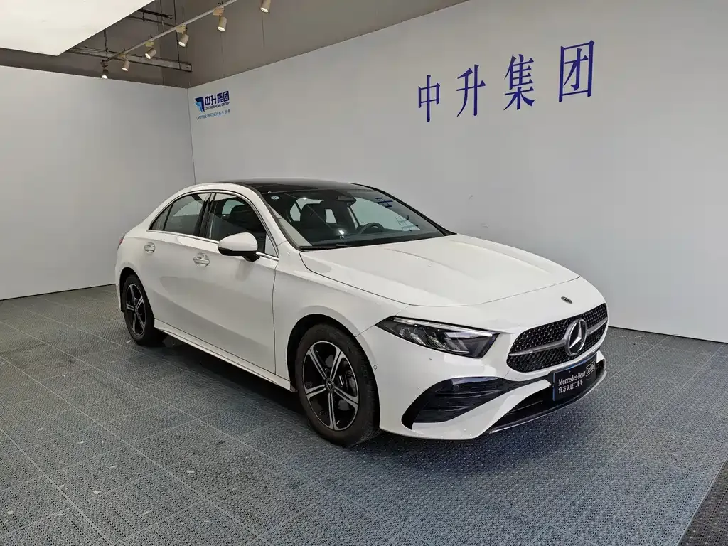 Mercedes-Benz A-Class — фото 9