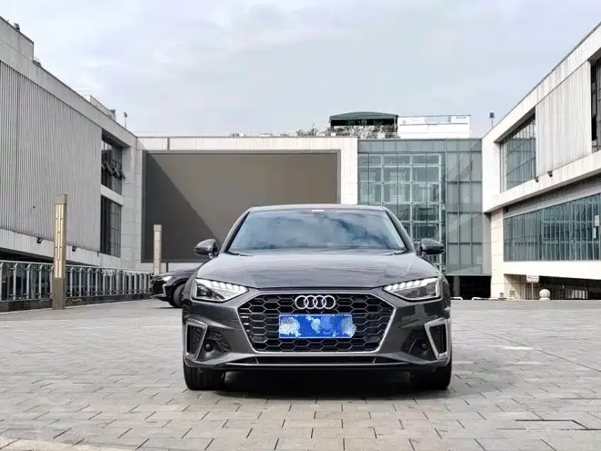 Audi A4L — фото 2