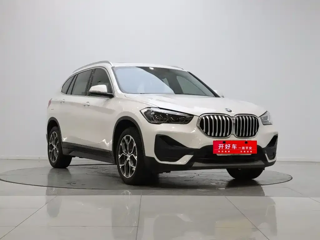 BMW X1 — фото 3