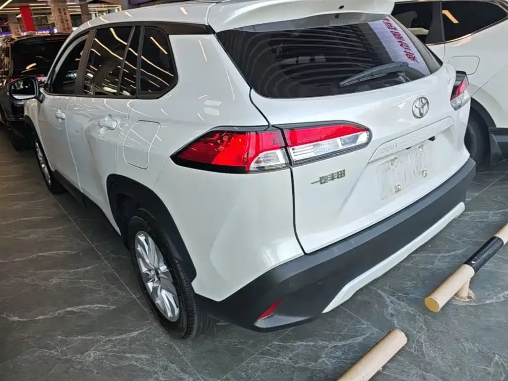 Toyota Corolla Cross — фото 3