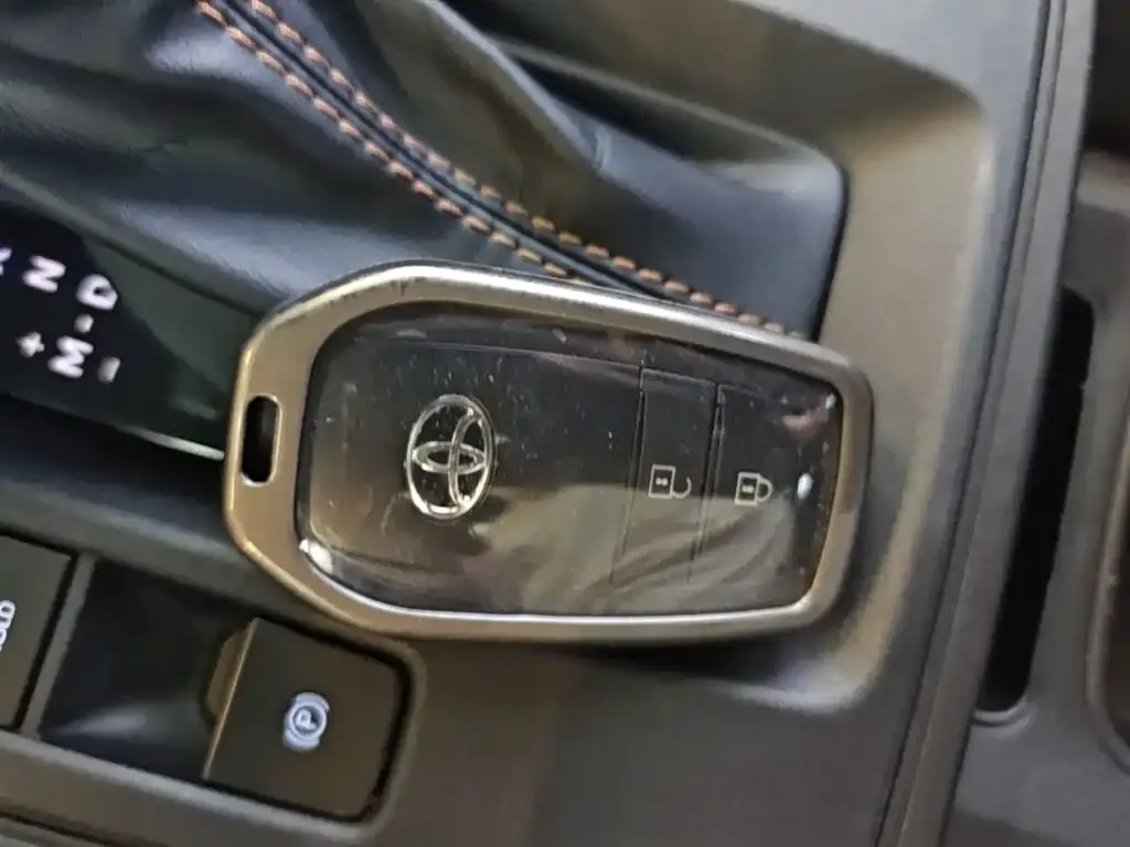 Toyota Corolla Cross — фото 2