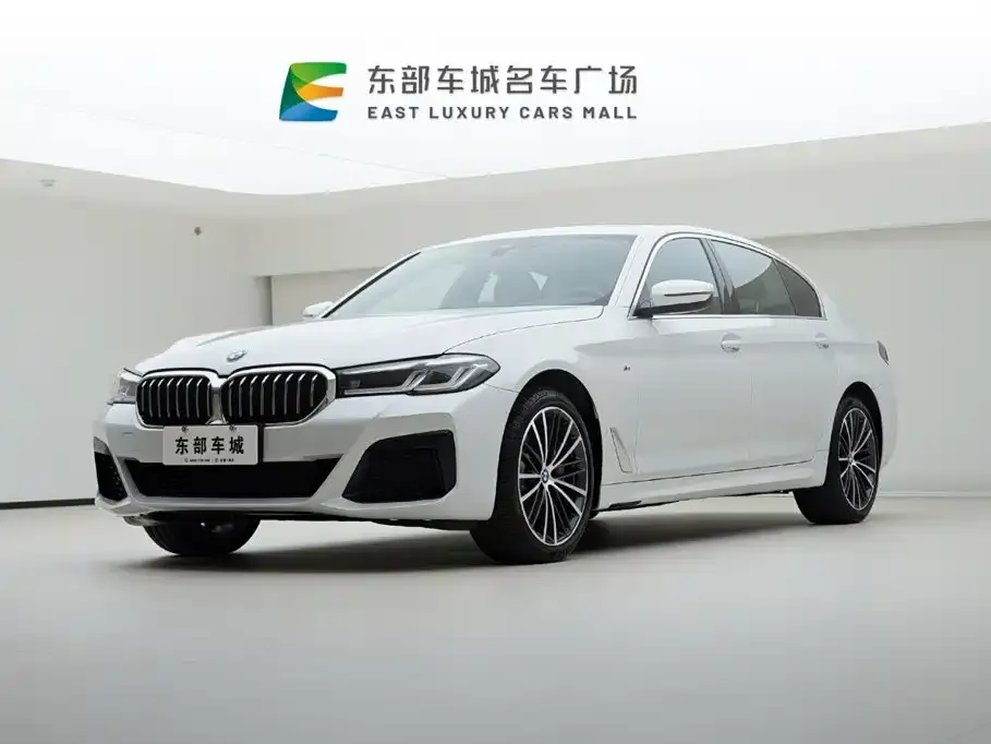 BMW 5 Series — фото 1