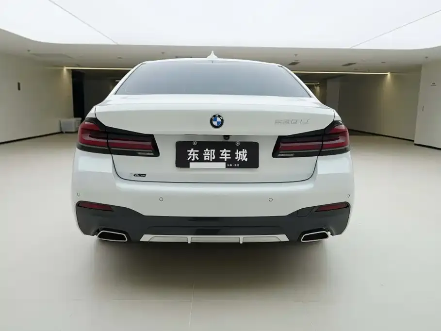 BMW 5 Series — фото 4