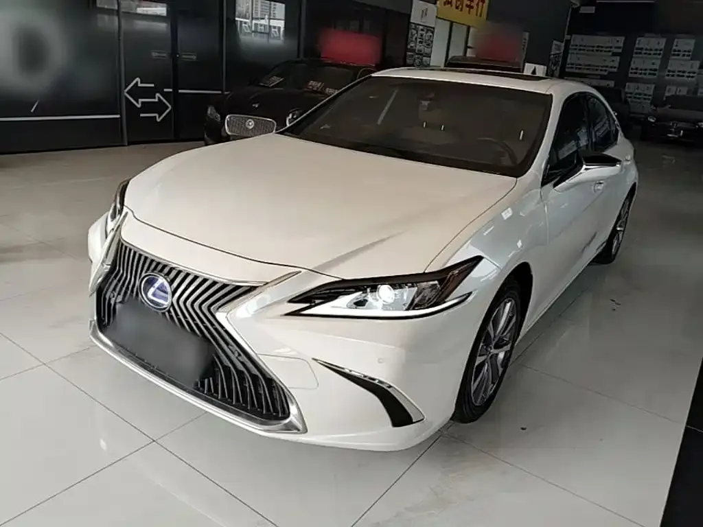 Lexus ES — фото 2