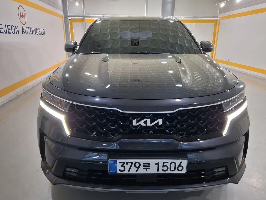 Kia Sorento — фото 1