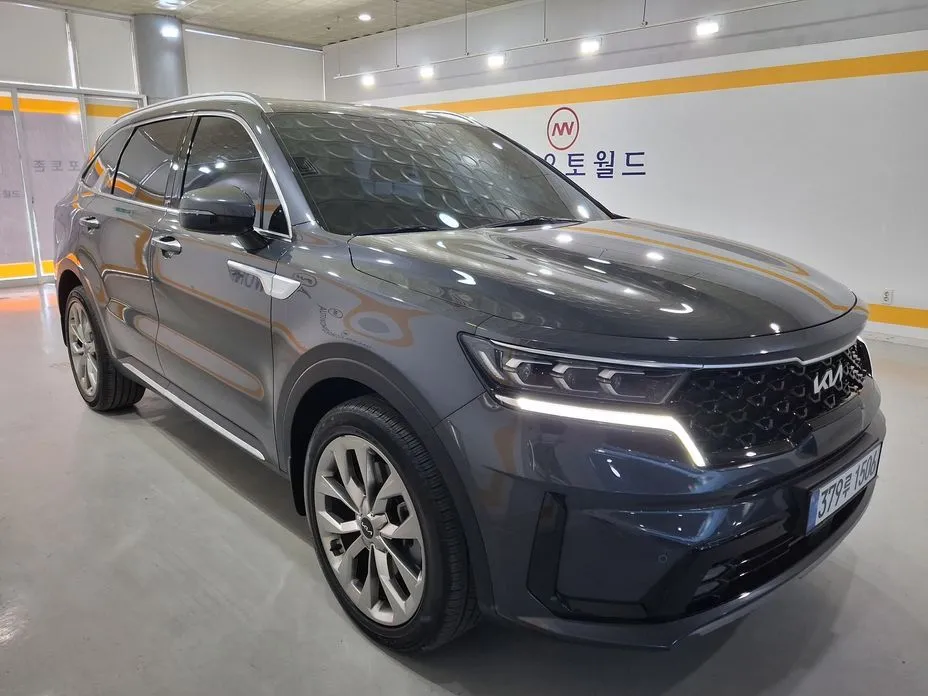 Kia Sorento — фото 4