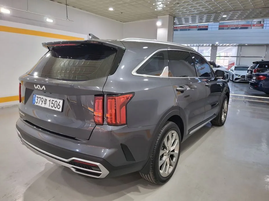 Kia Sorento — фото 6
