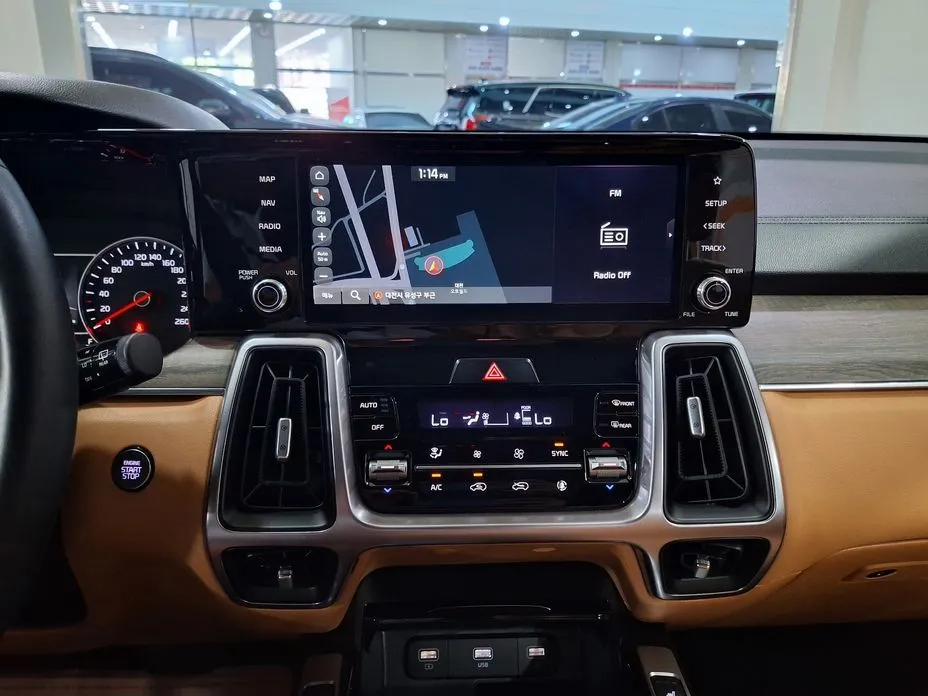 Kia Sorento — фото 9