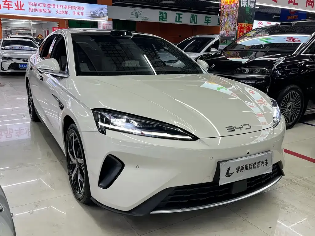 BYD Seal 07 DM-i — фото 6