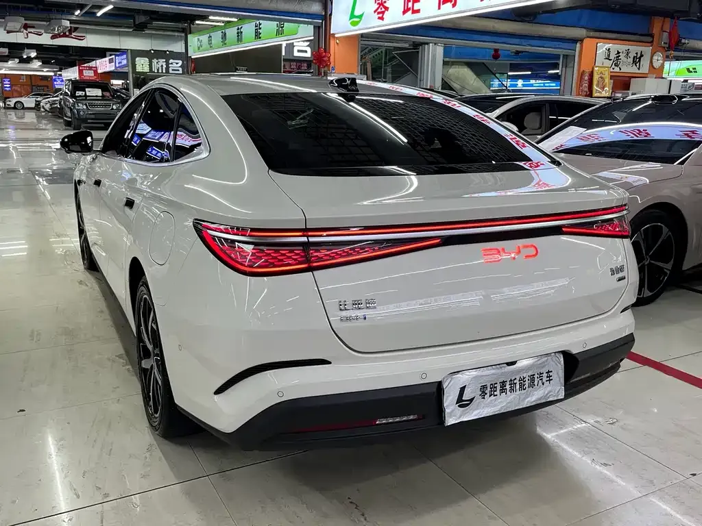 BYD Seal 07 DM-i — фото 2