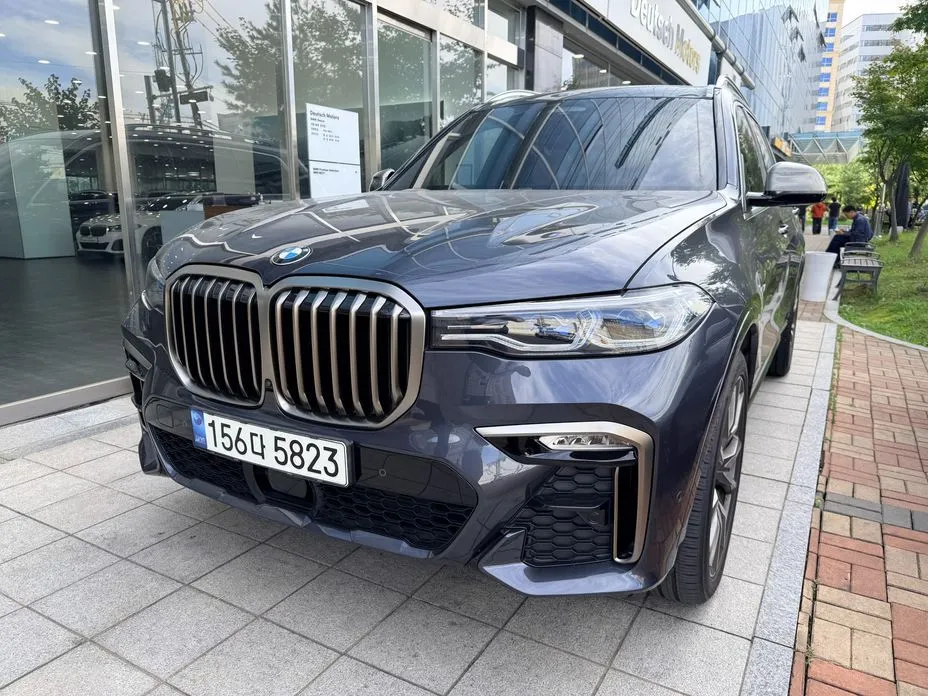 BMW X7 — фото 1