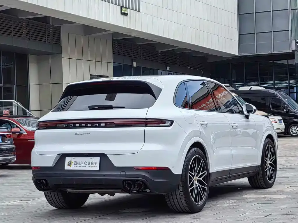 Porsche Cayenne — фото 2