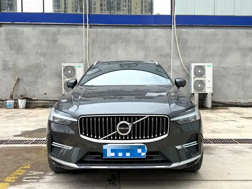 Volvo XC60 — фото 3