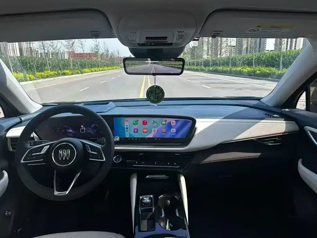 Buick Envision Plus — фото 4