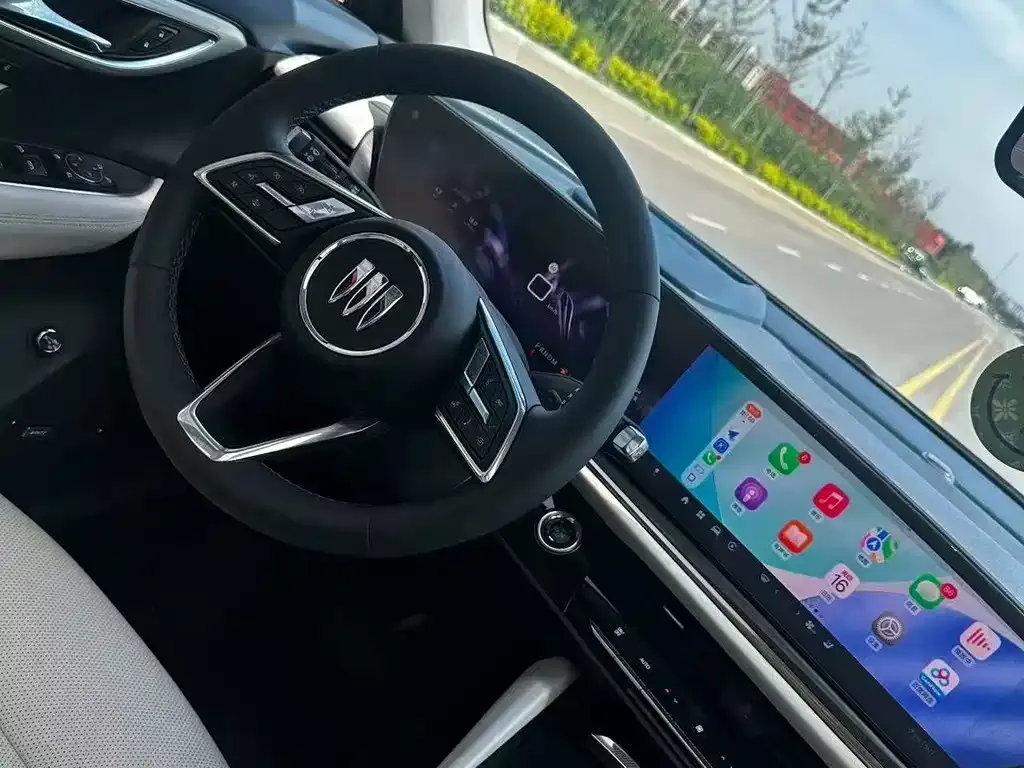 Buick Envision Plus — фото 8