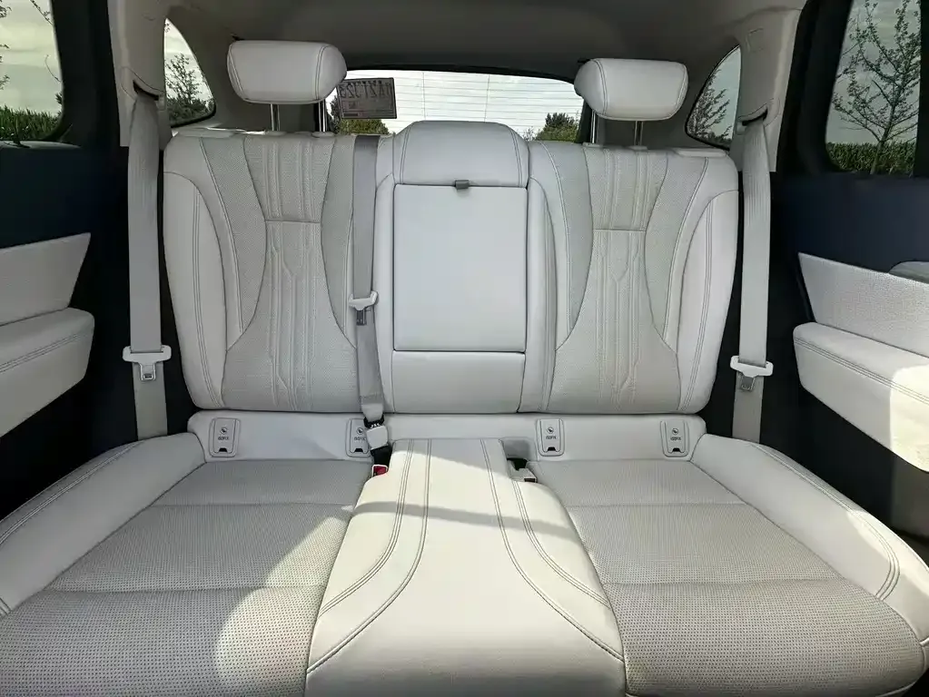 Buick Envision Plus — фото 5
