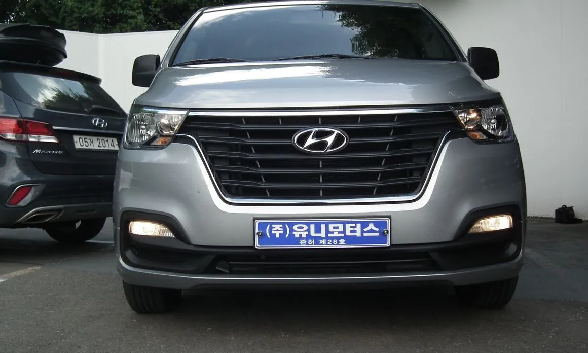 Hyundai Starex — фото 3