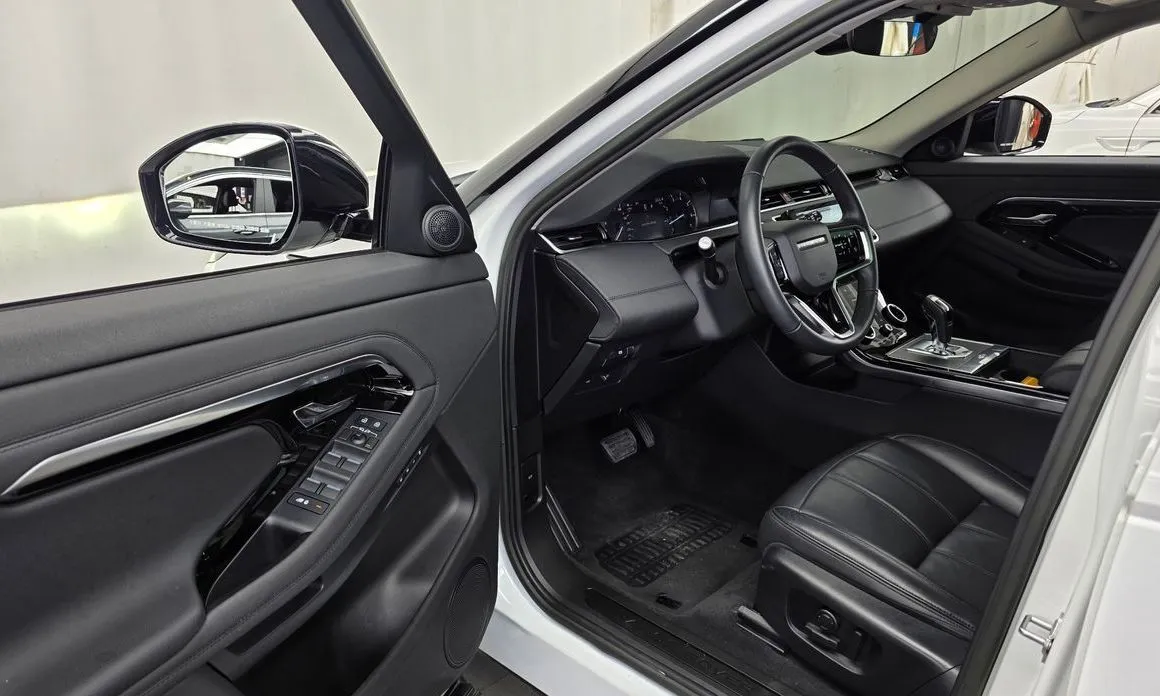 Land Rover Range Rover Evoque — фото 10