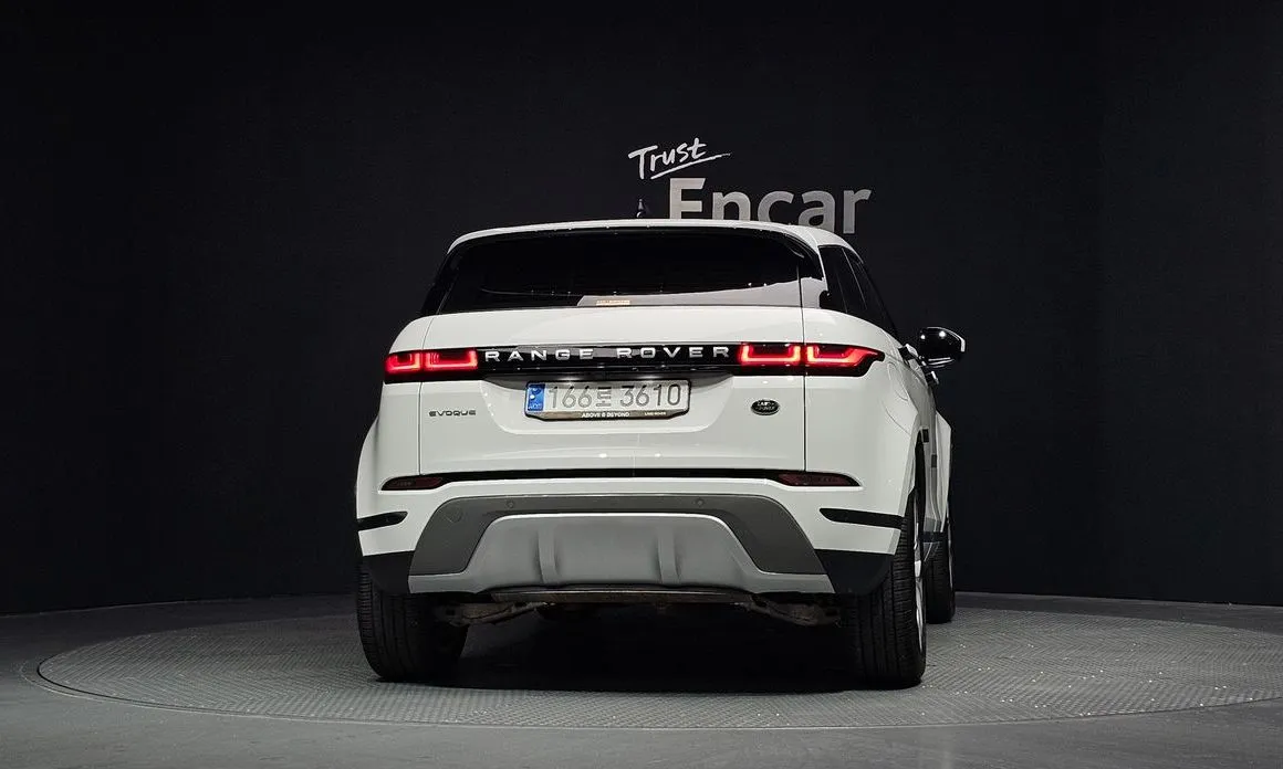 Land Rover Range Rover Evoque — фото 4