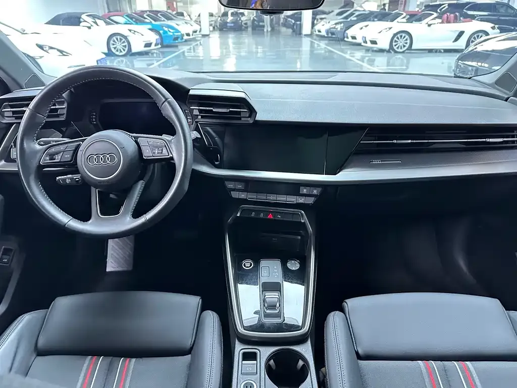 Audi A3 — фото 2