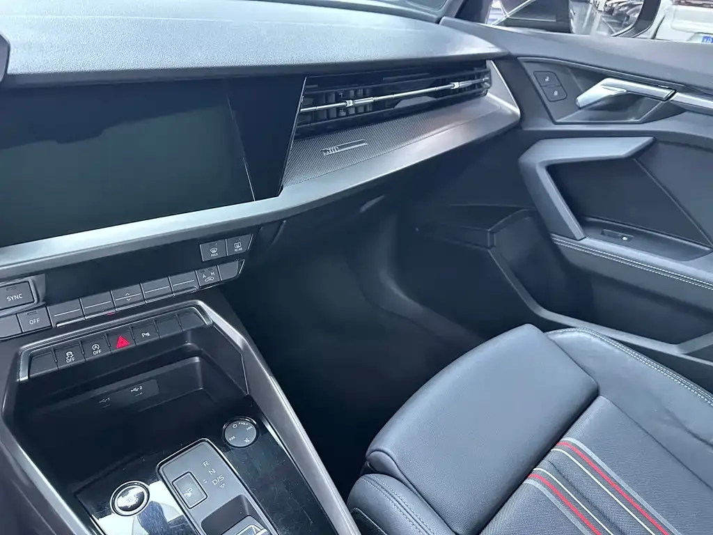 Audi A3 — фото 9